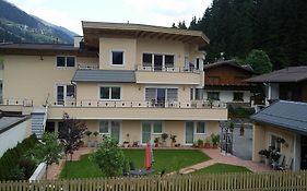 Apart la Montagnia